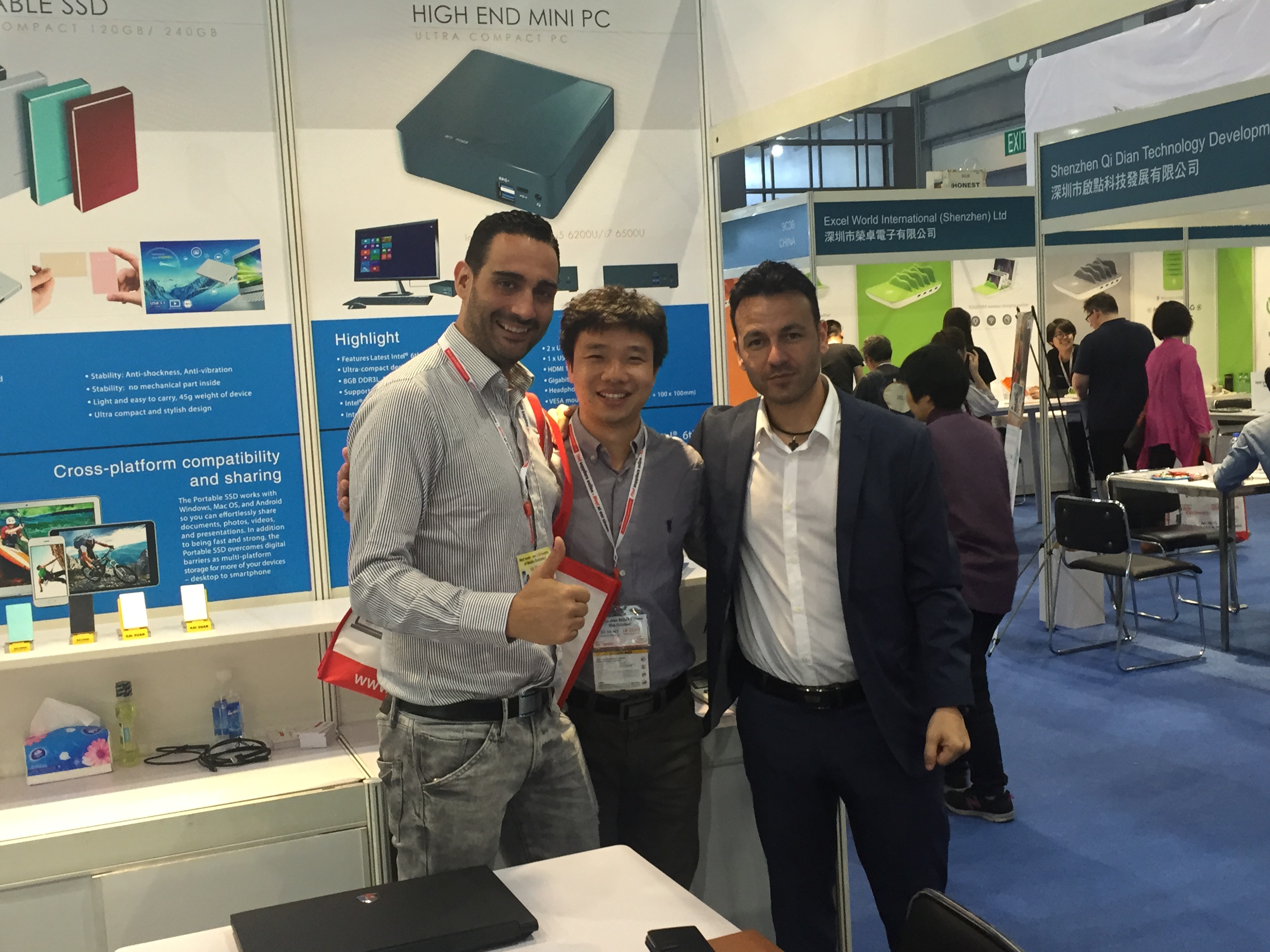 Trade fair customer photo